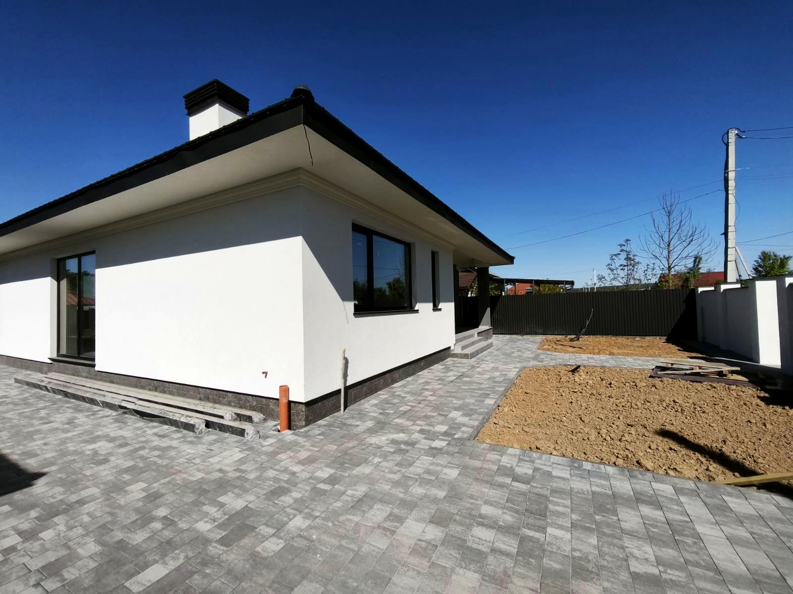 1864446183308281