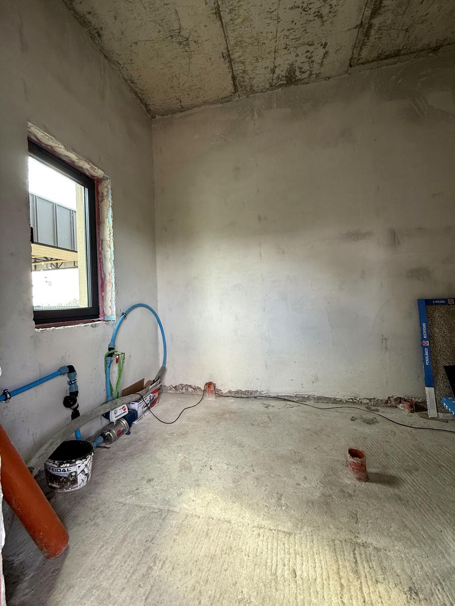 1864449791845774