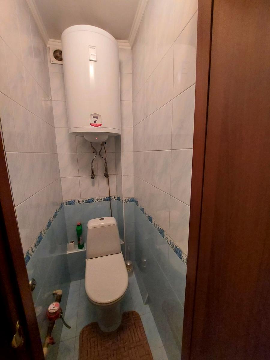 1864453172559310