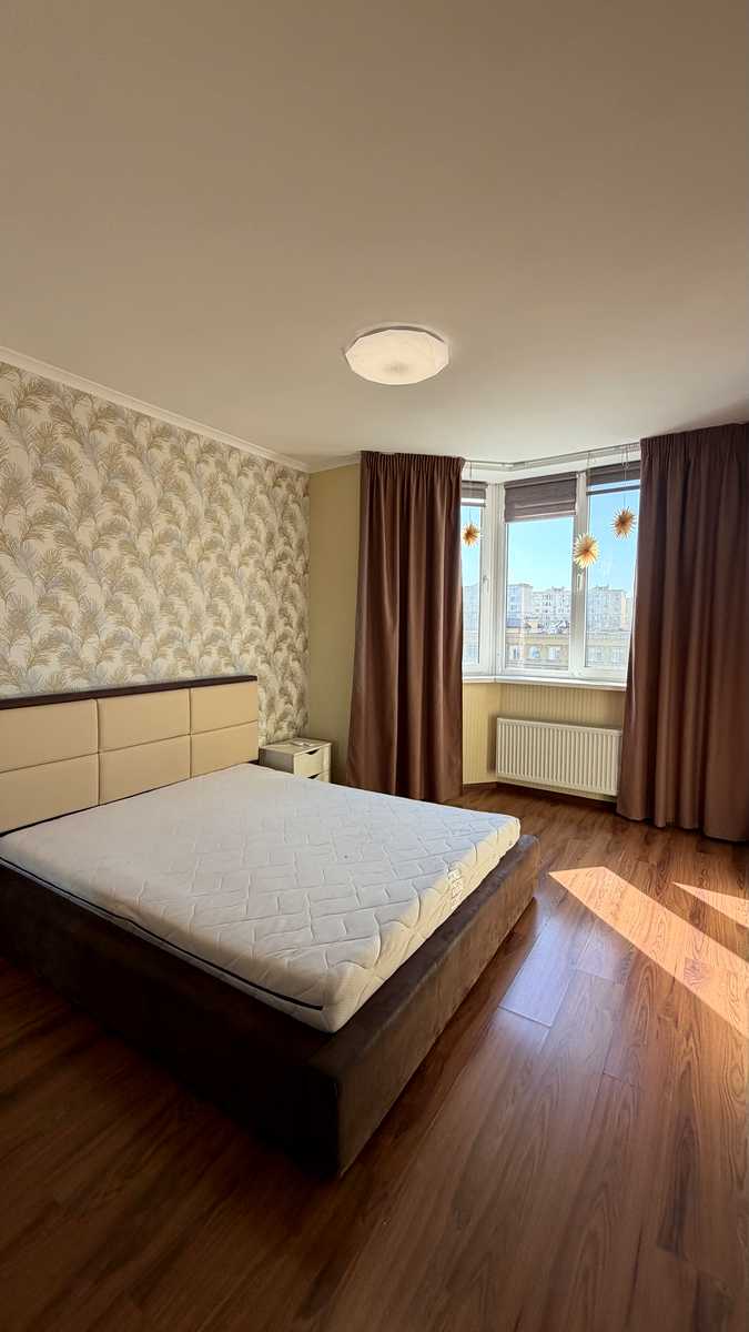1864461913630733