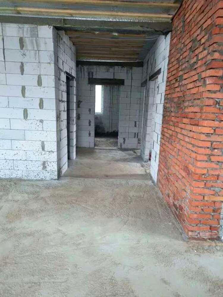 1864503438866264