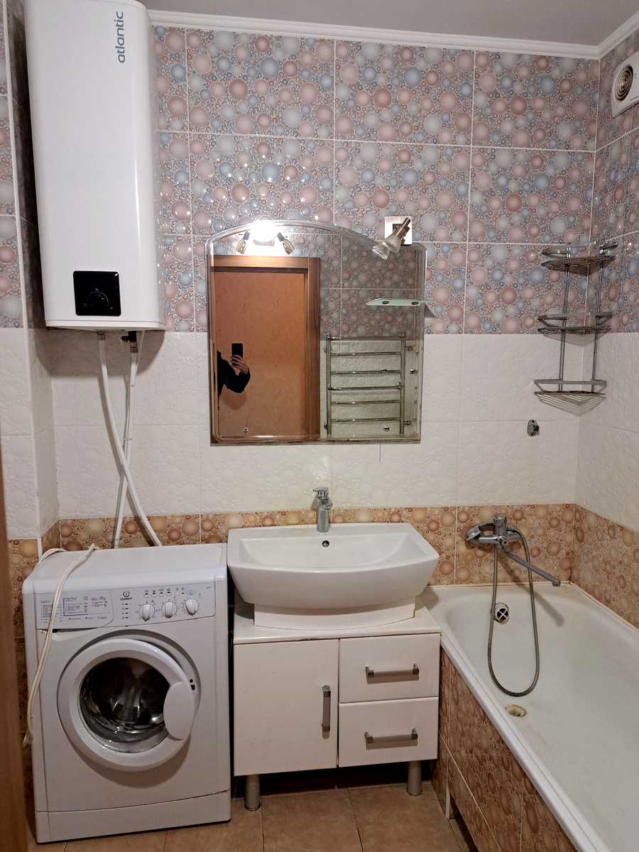 1864508982351173