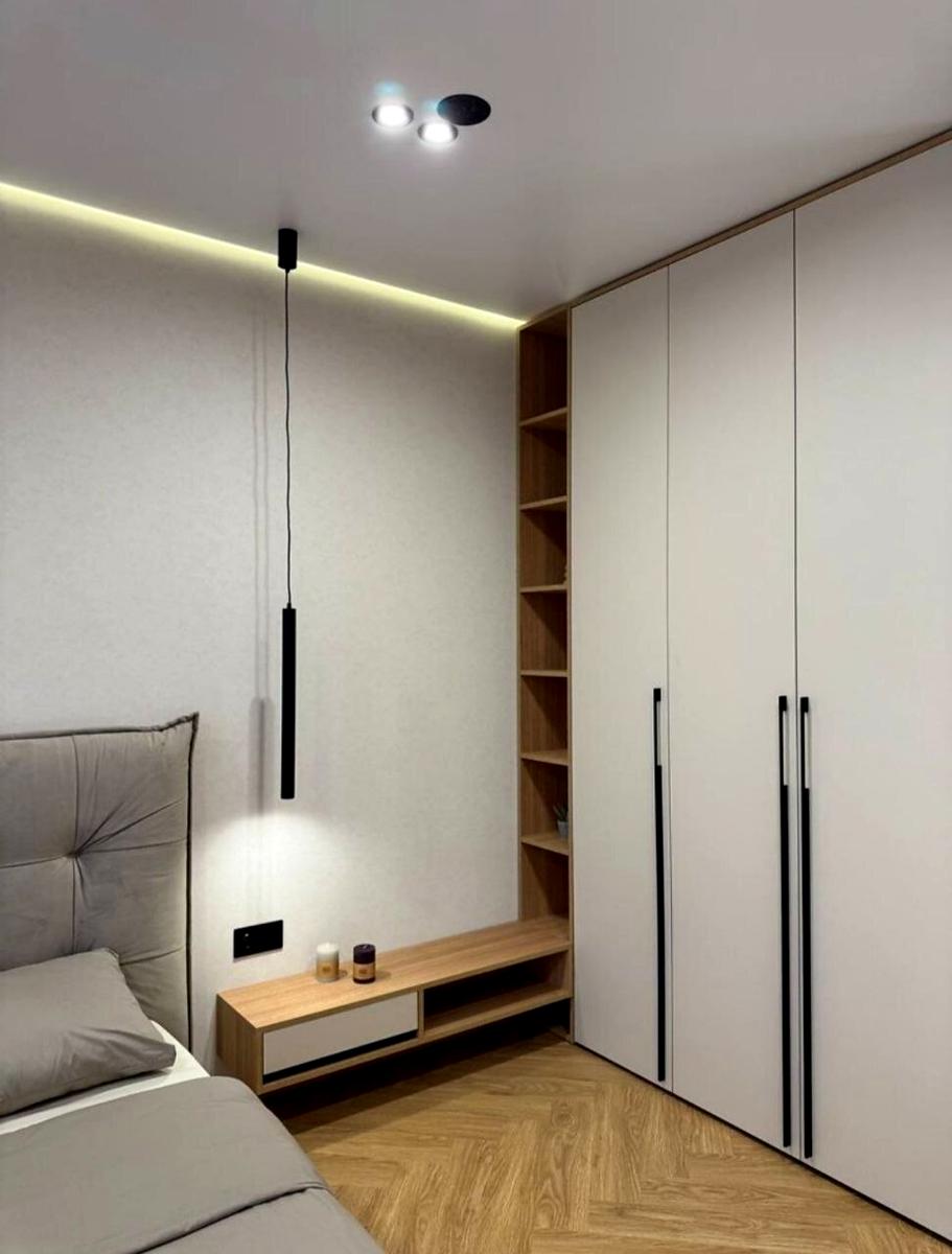 1864516359428154