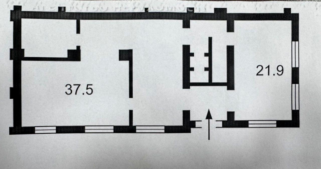 1864521440773625