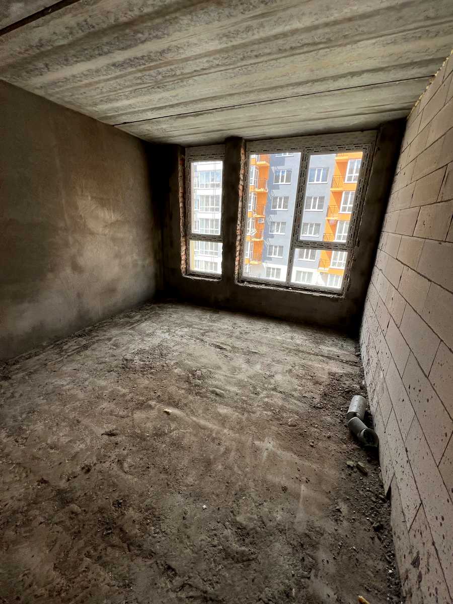 1864521471232220