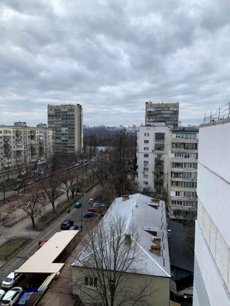 1864523006738638