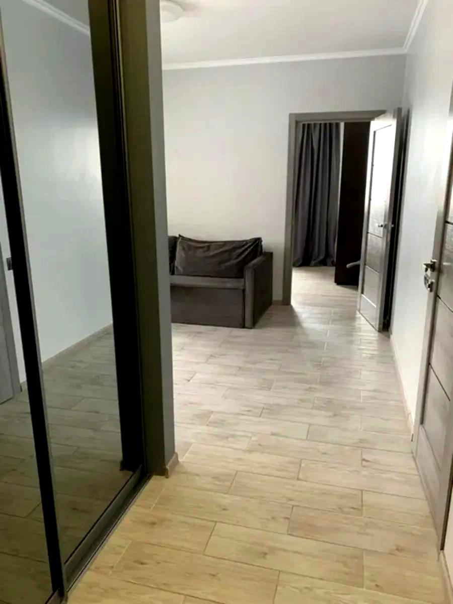 1864523360529192