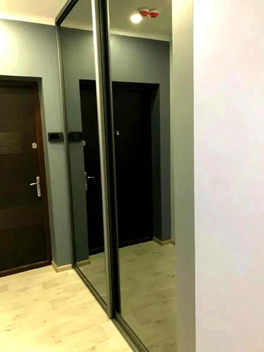 1864523360874655