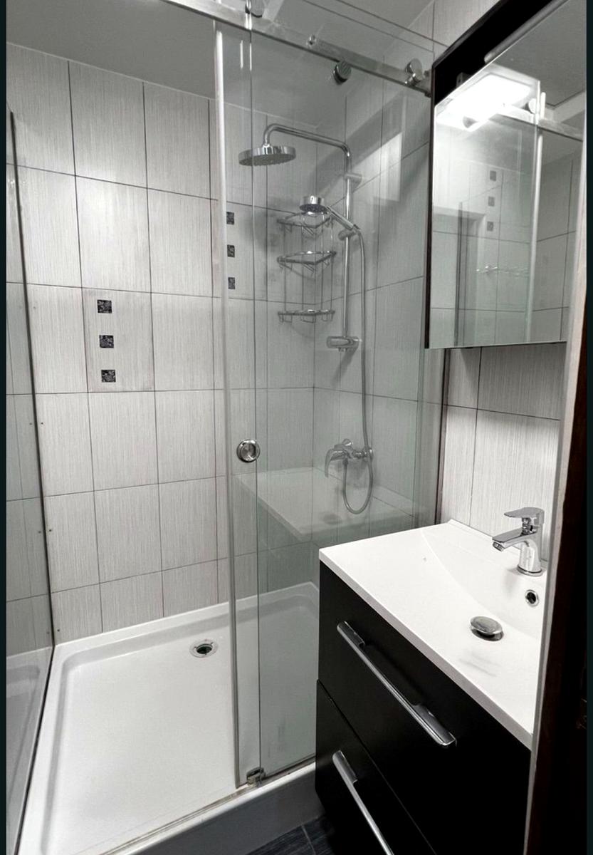 1864524850207240