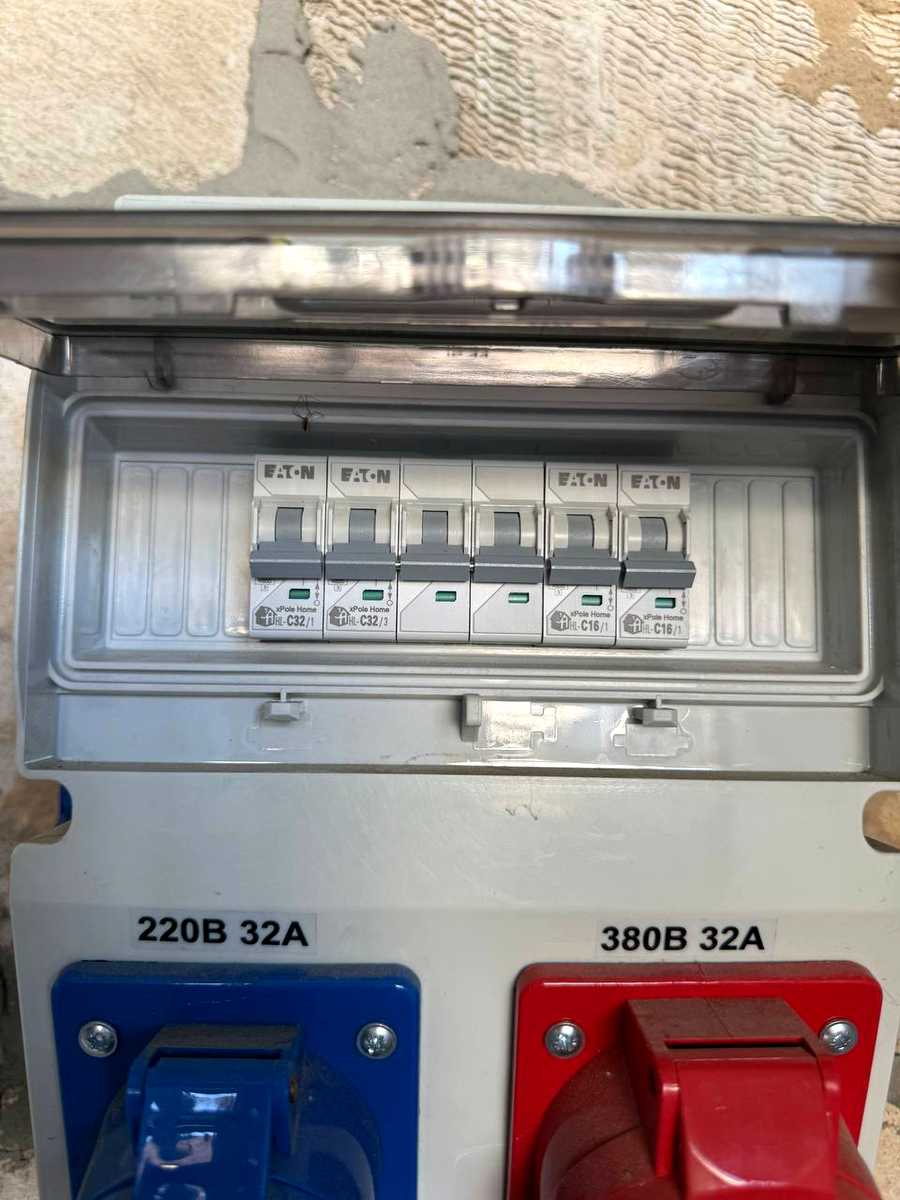 1864525036221583