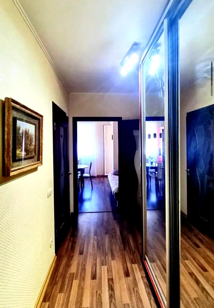 1864526738285300