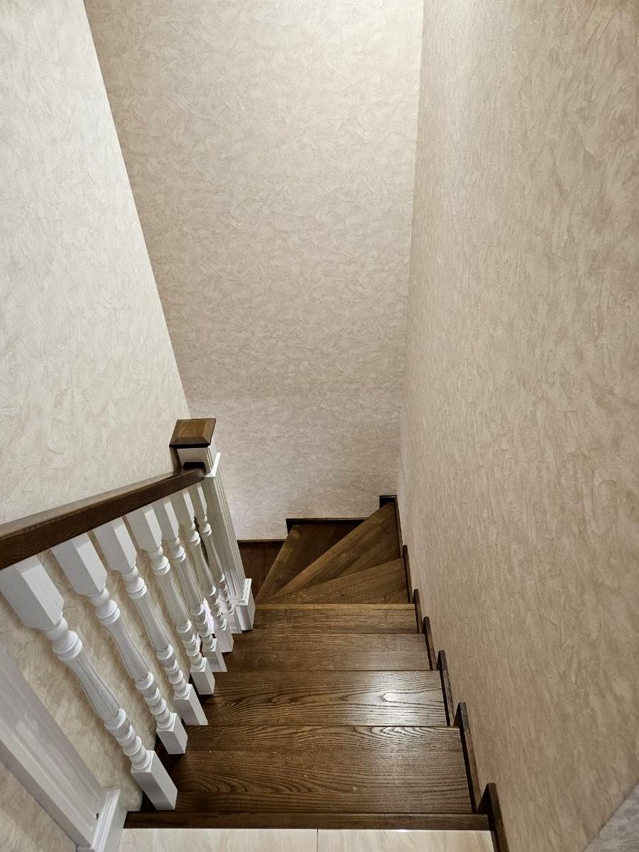 1864529668183279