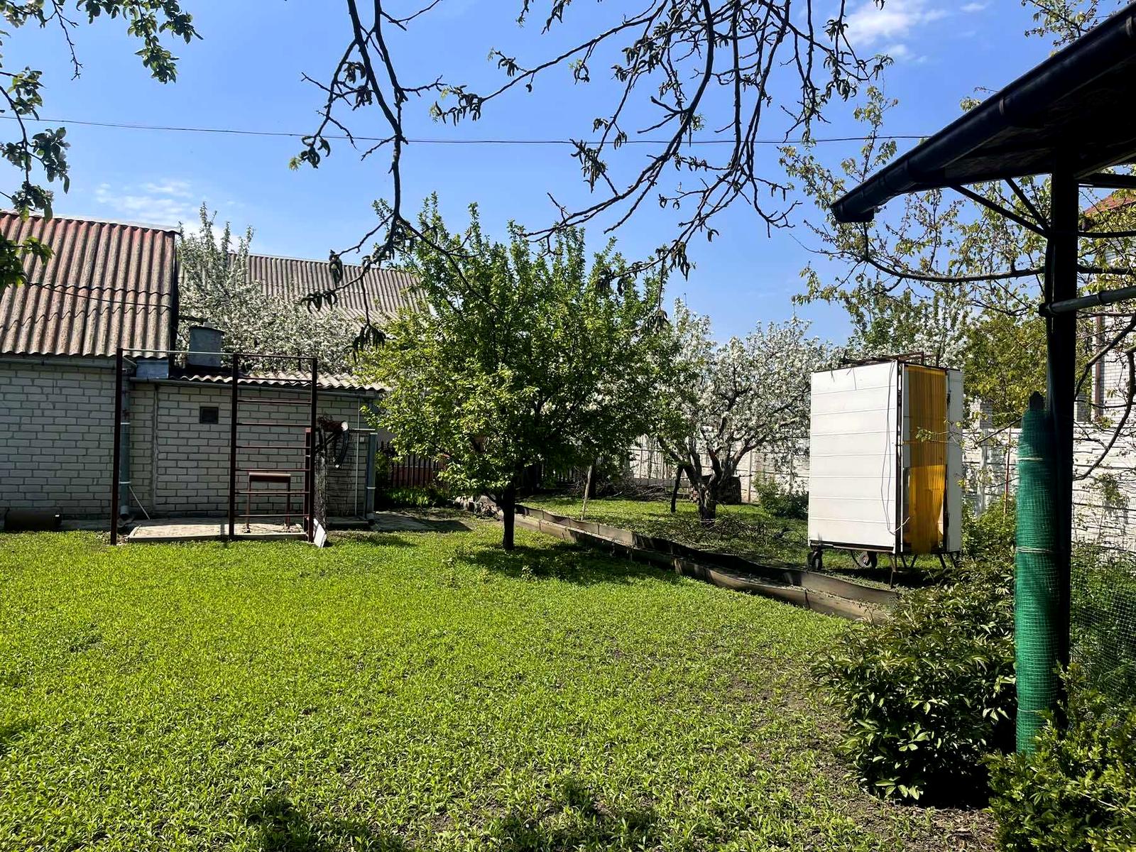 1864532450428628