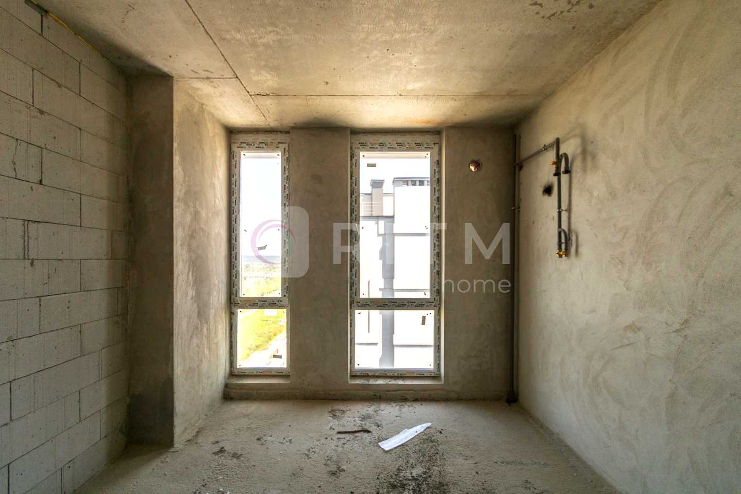 1864534716895848