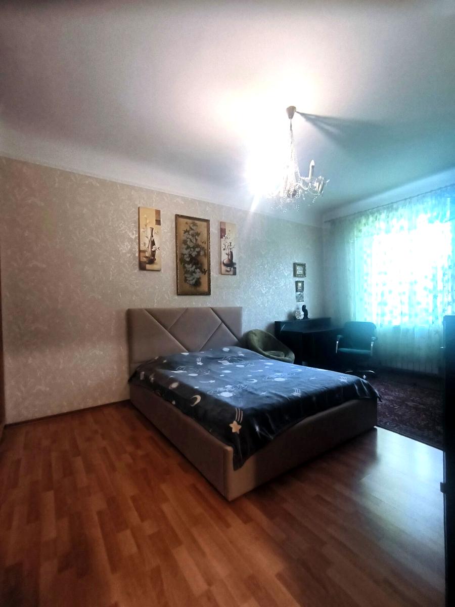 1864535728351365