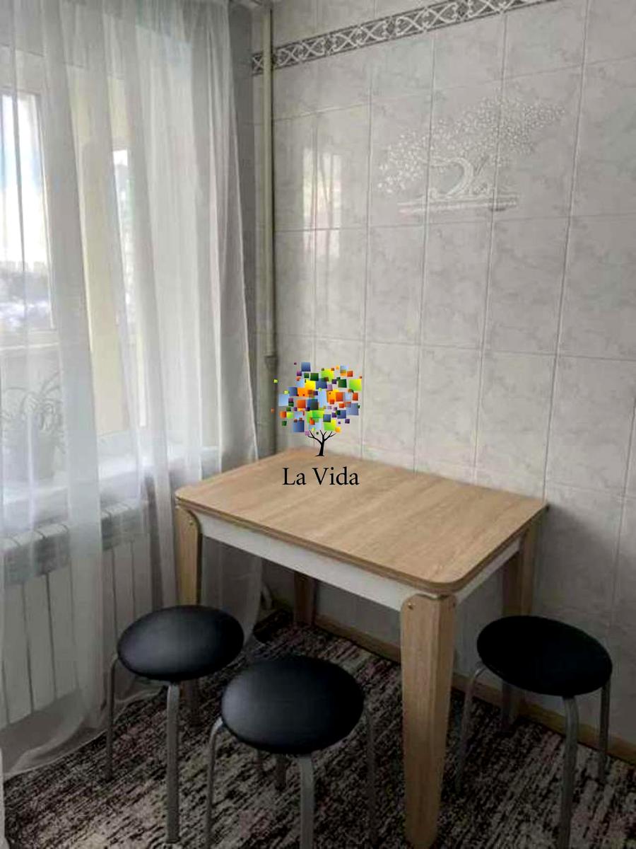 1864538499368940