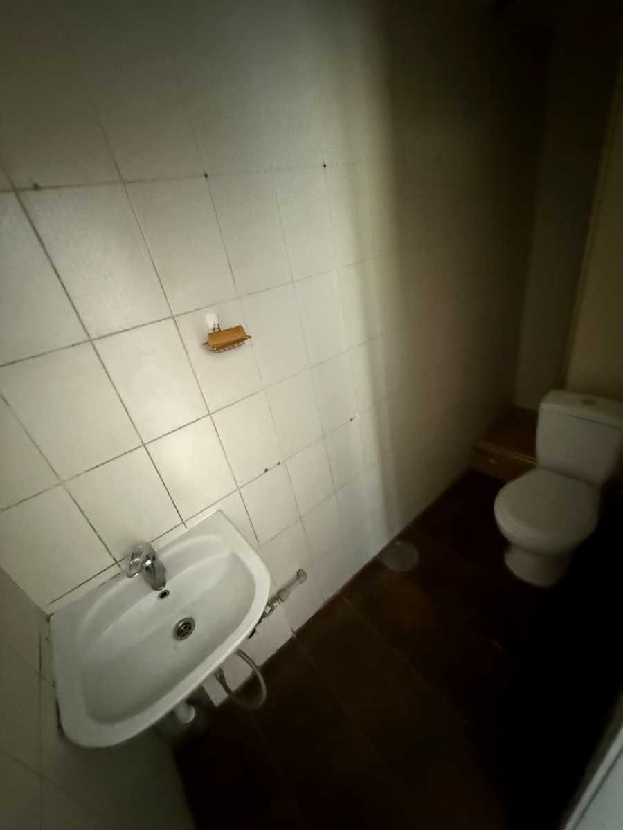 1864543861649720