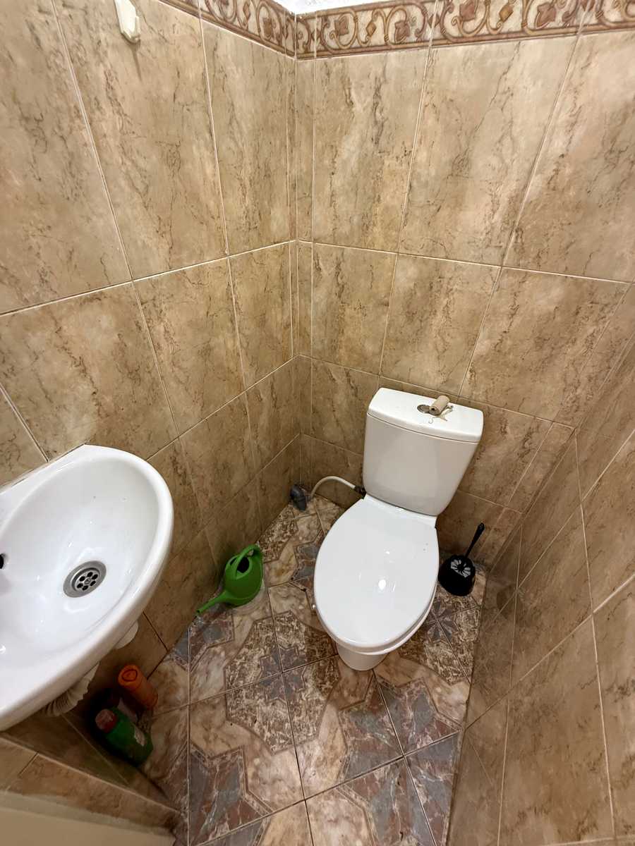 1864543862212297