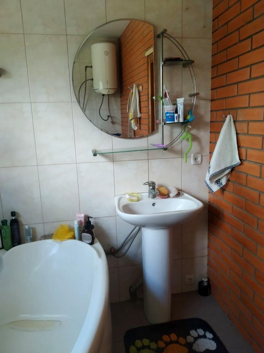1864555423740245
