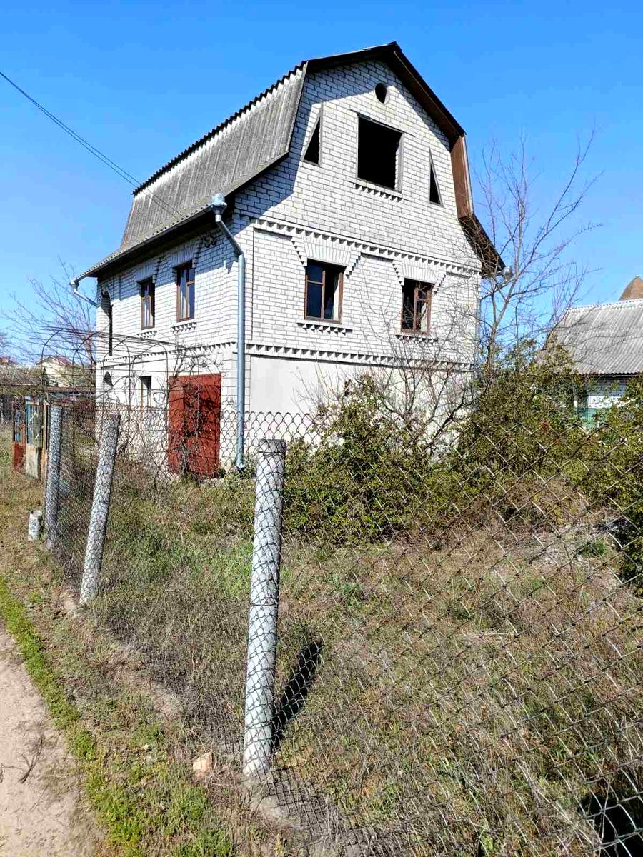 1864562115957092