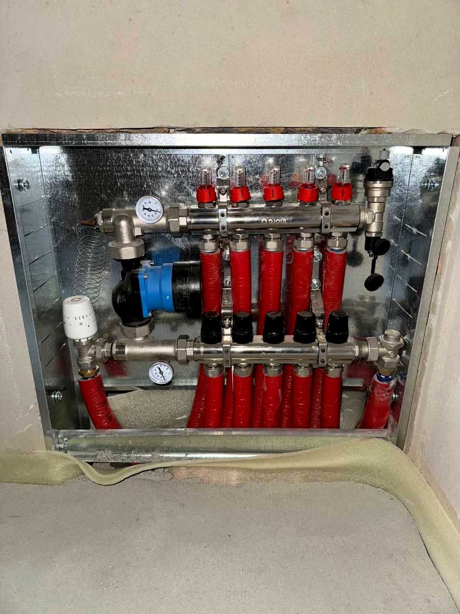 1864563364872957