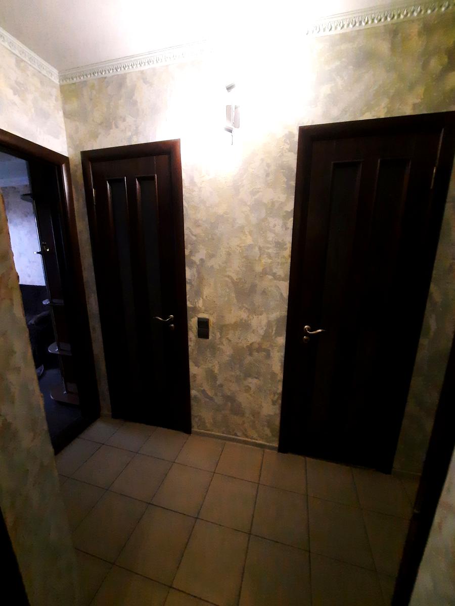1864563996932088