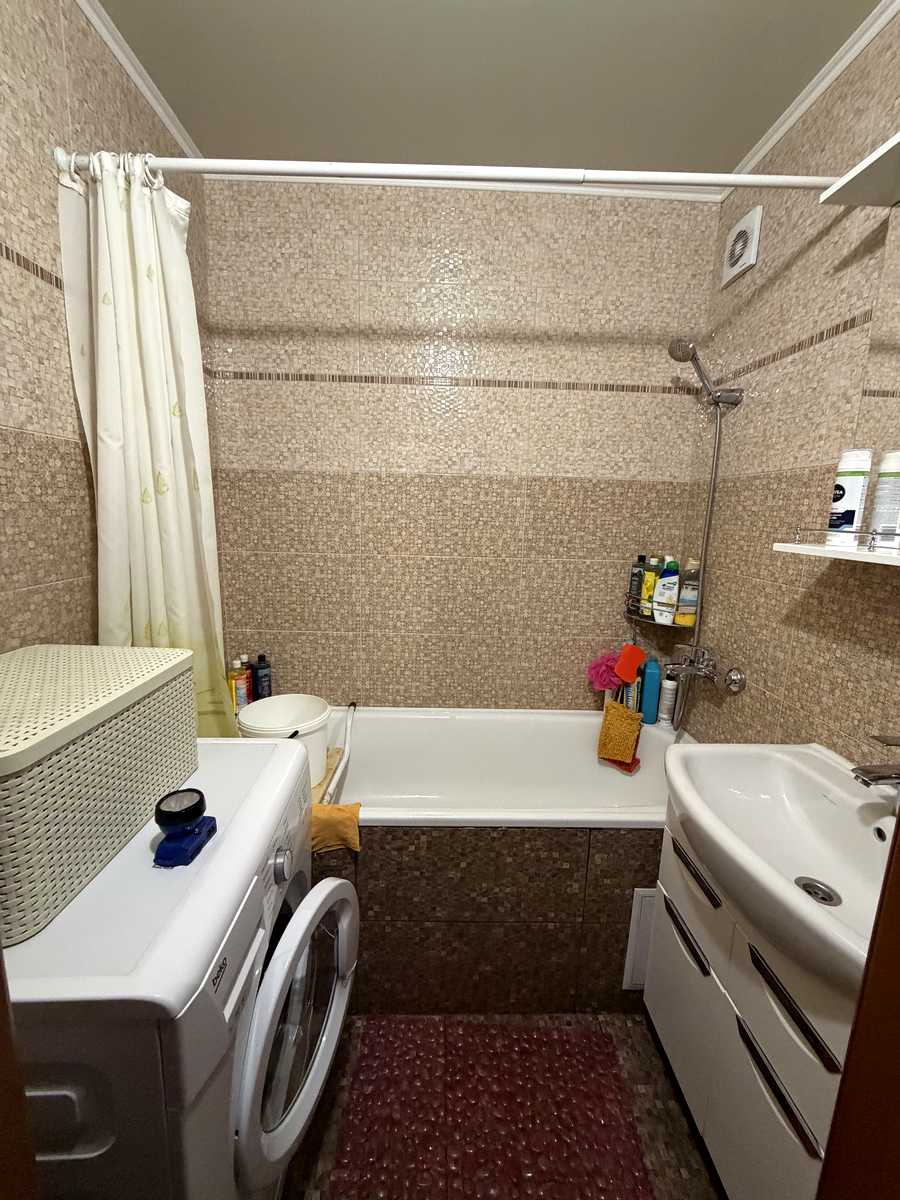 1864564139720863