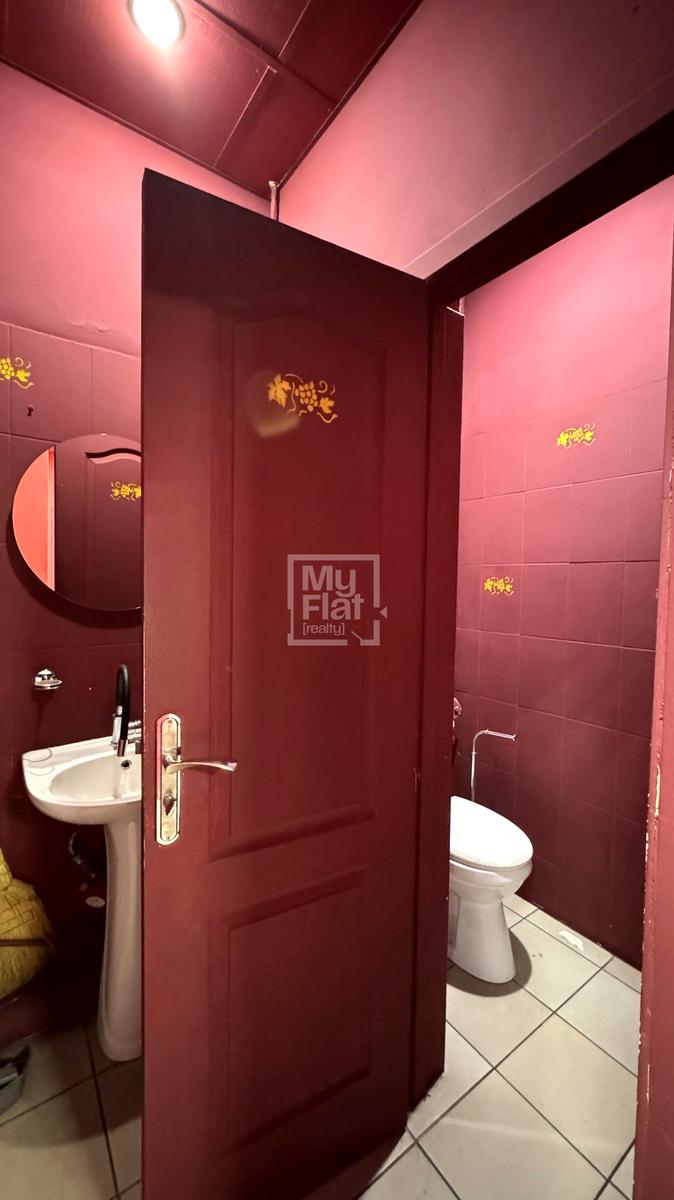 1864589052905800