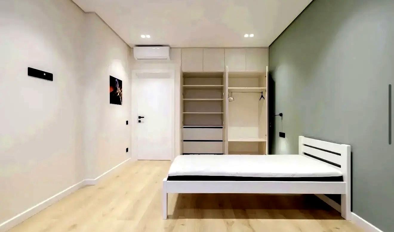 1864604426170491