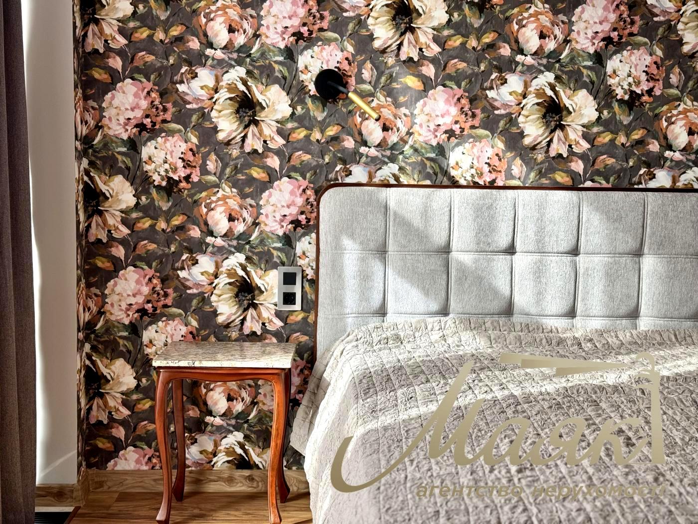 1864605083204184