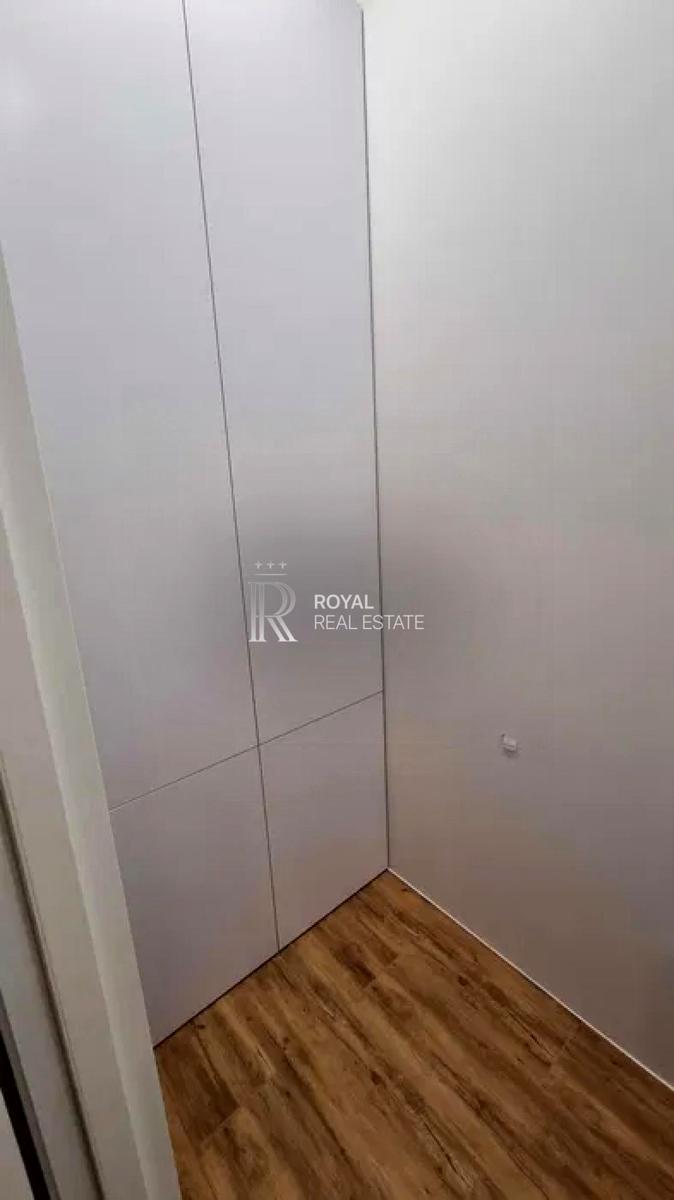 1864605355218466