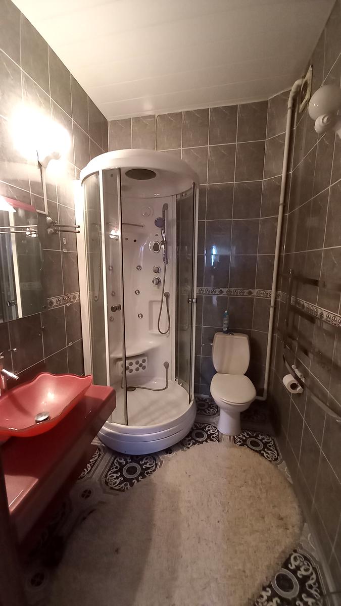 1864606836348273