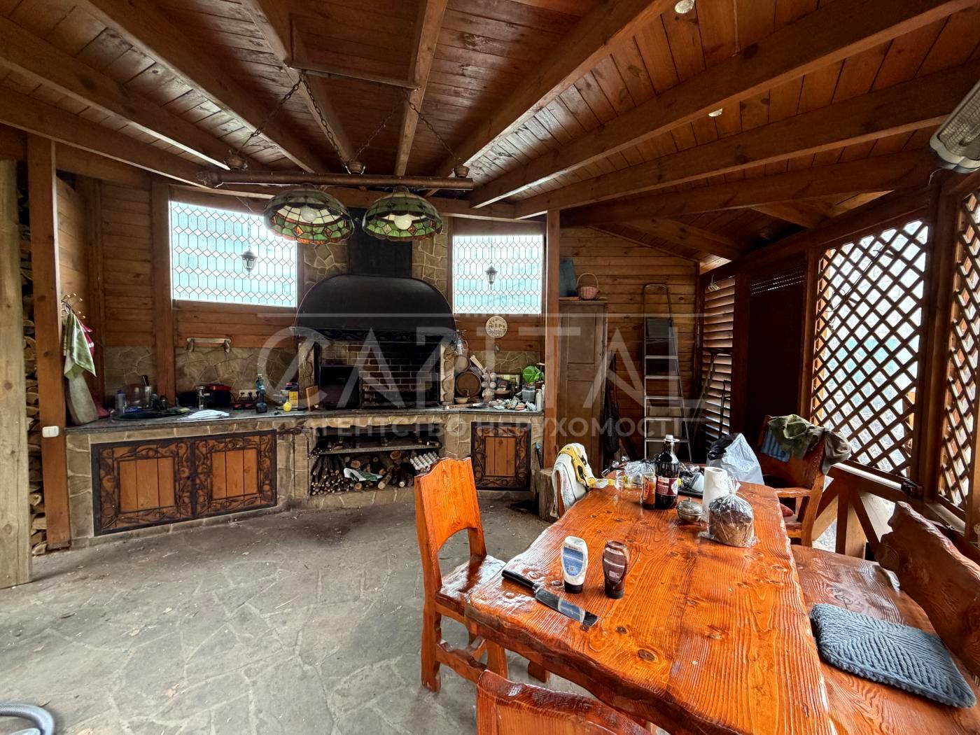 1864607231123692