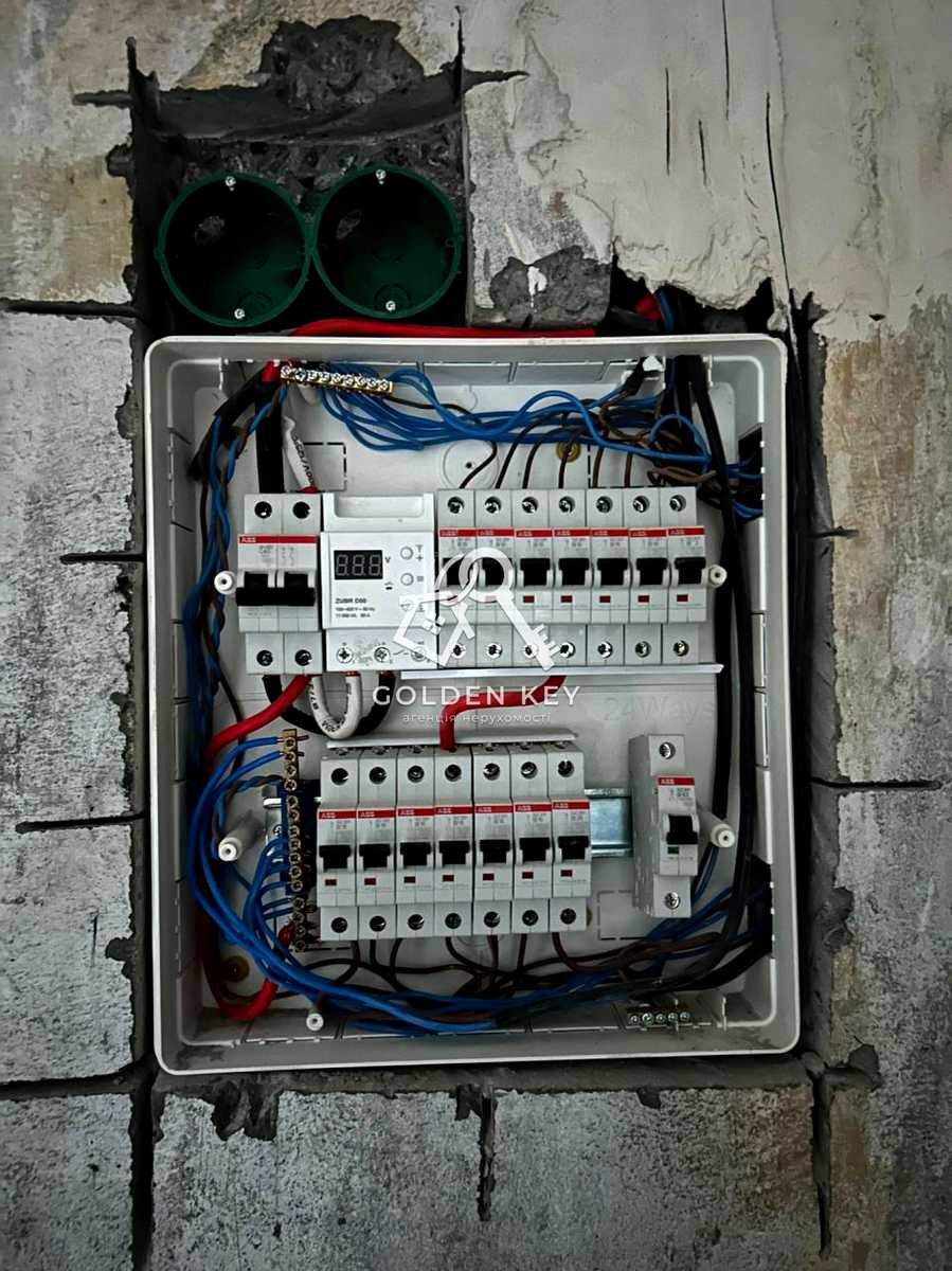1864607485741693