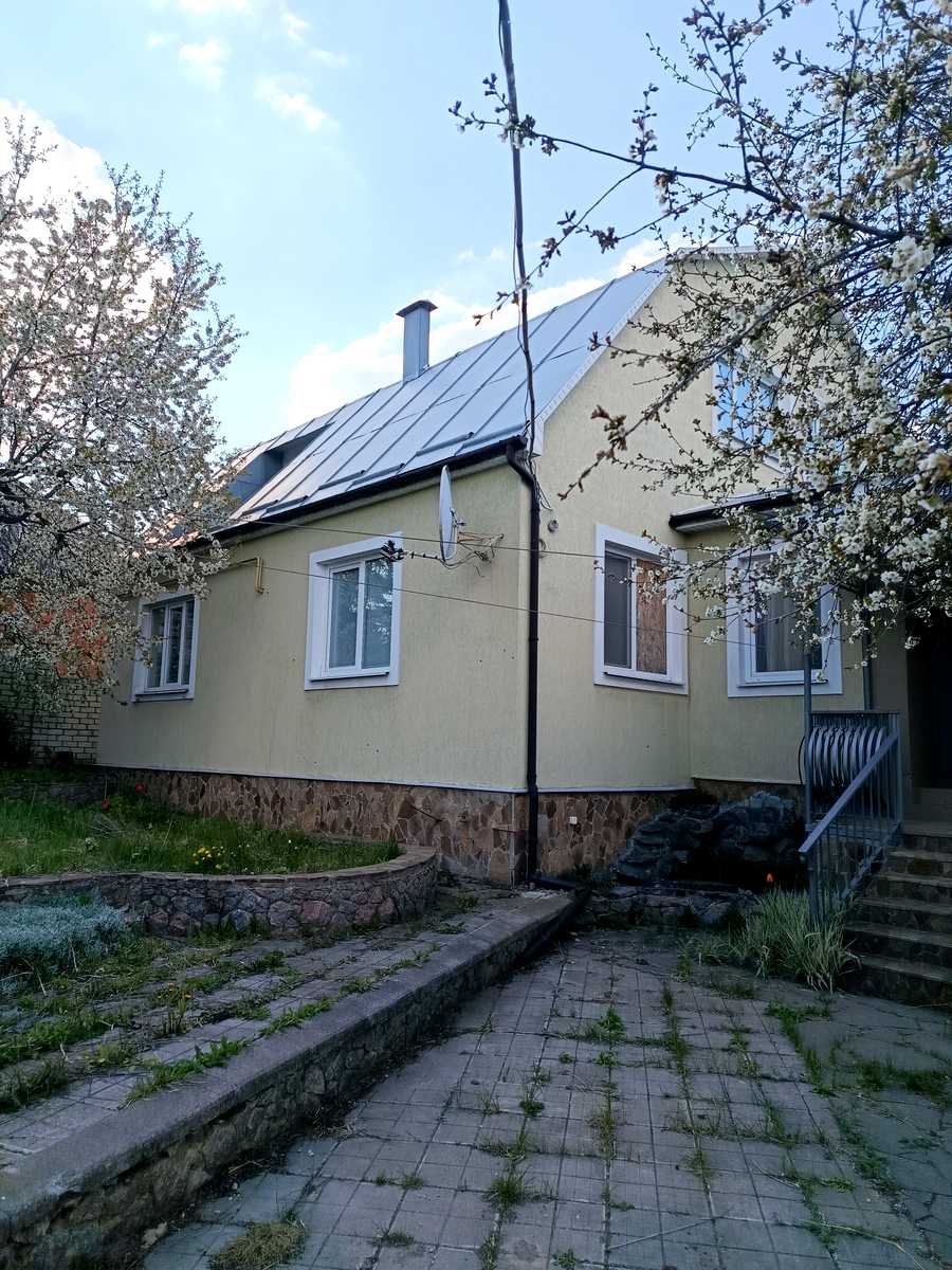 1864608126586610
