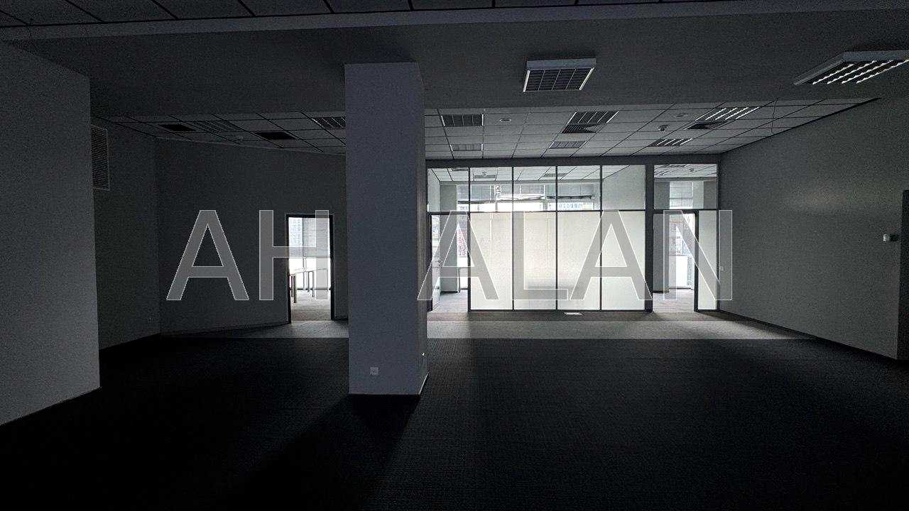 1864612698784070
