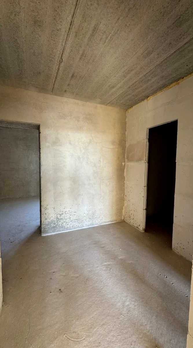 1864614545987122