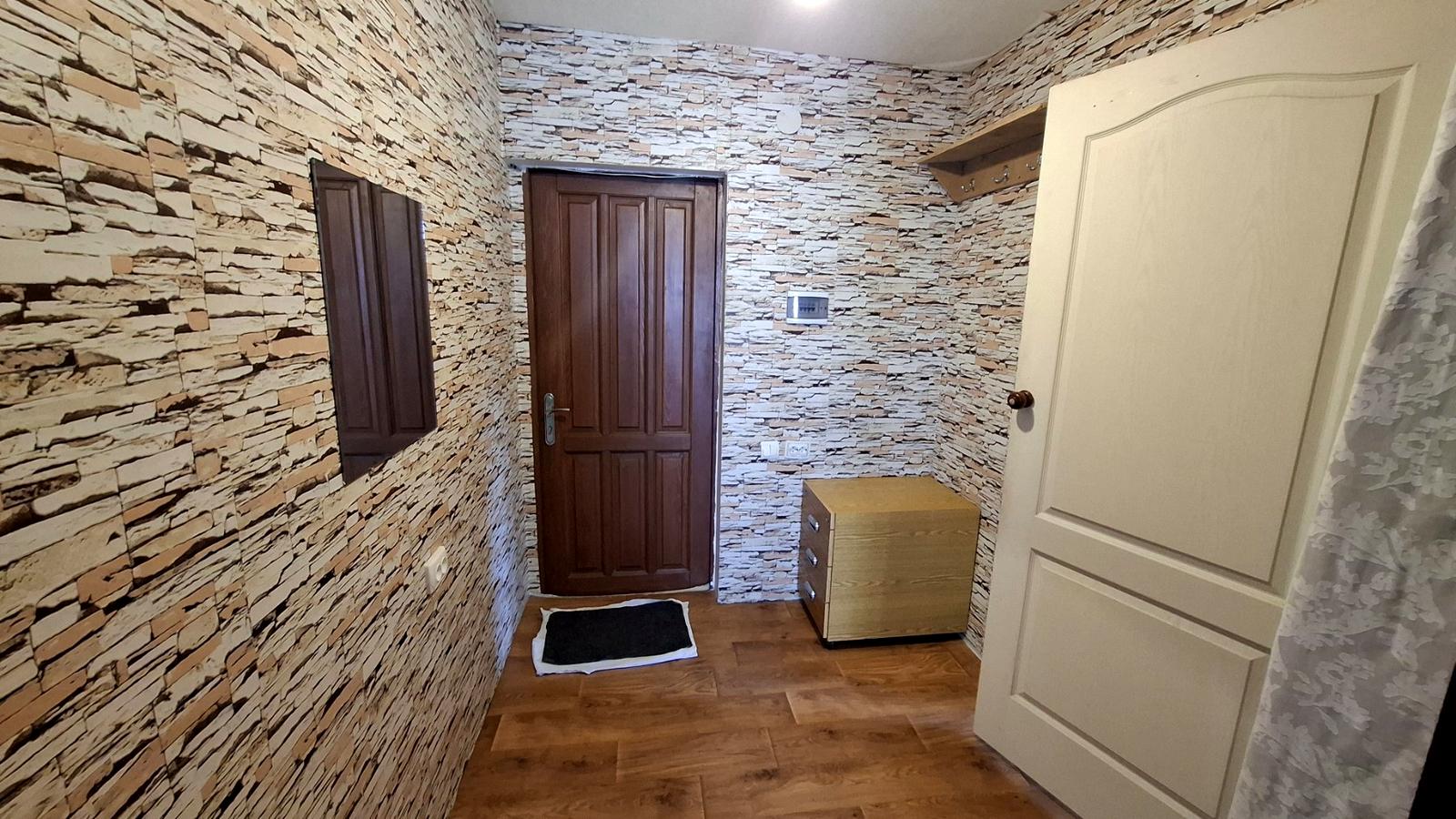 1864615949438679
