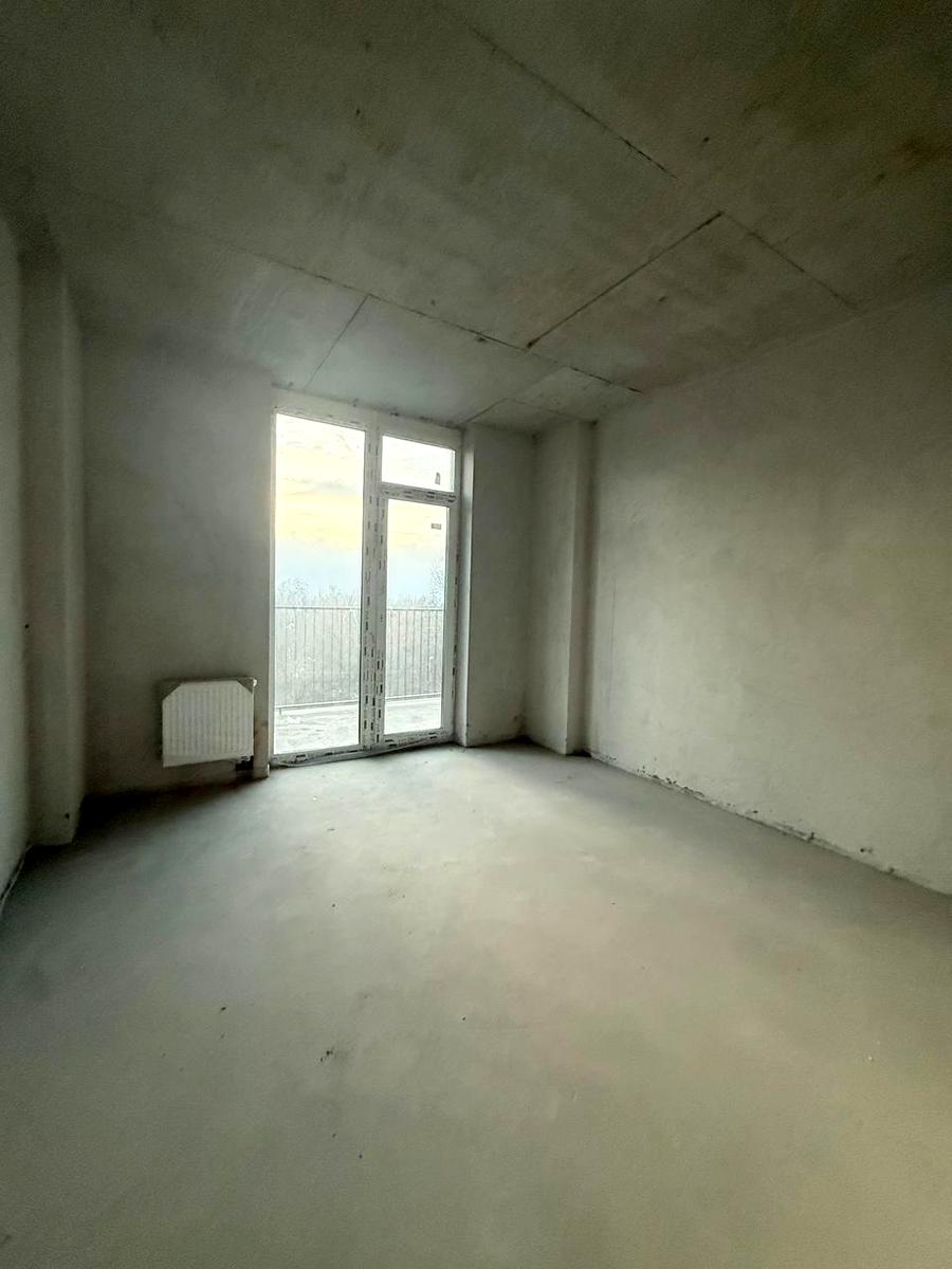 1864616154014347