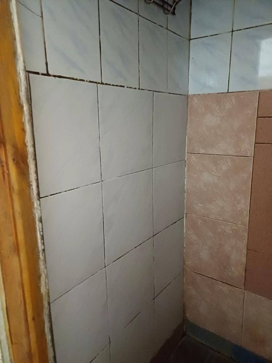 1864618660822613