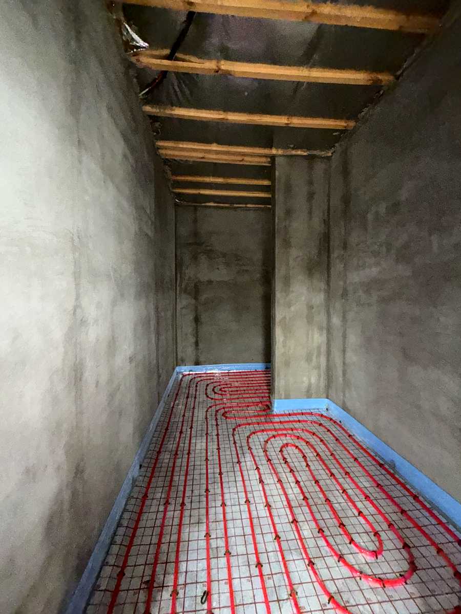 1864619101213522