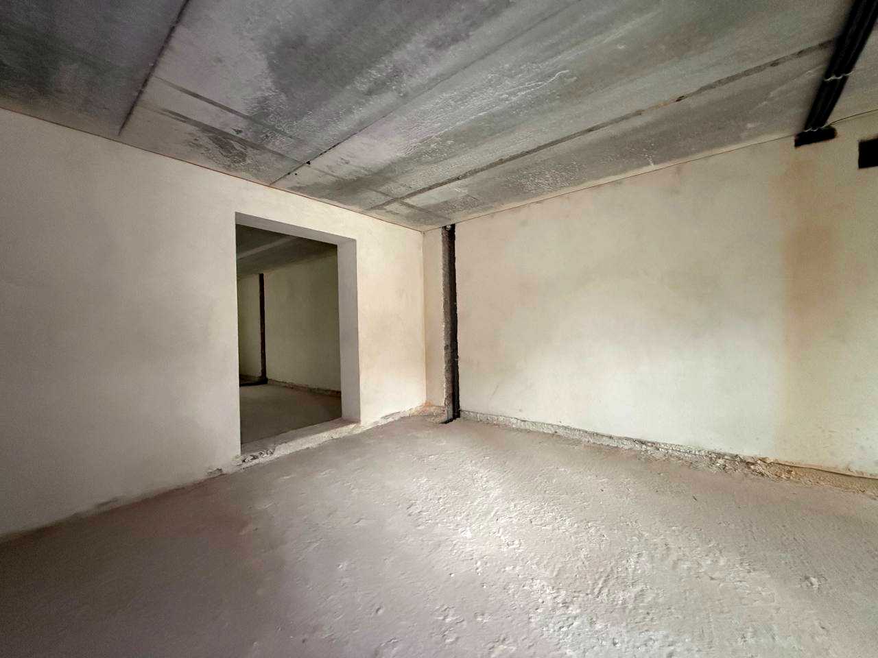 1864625650846403