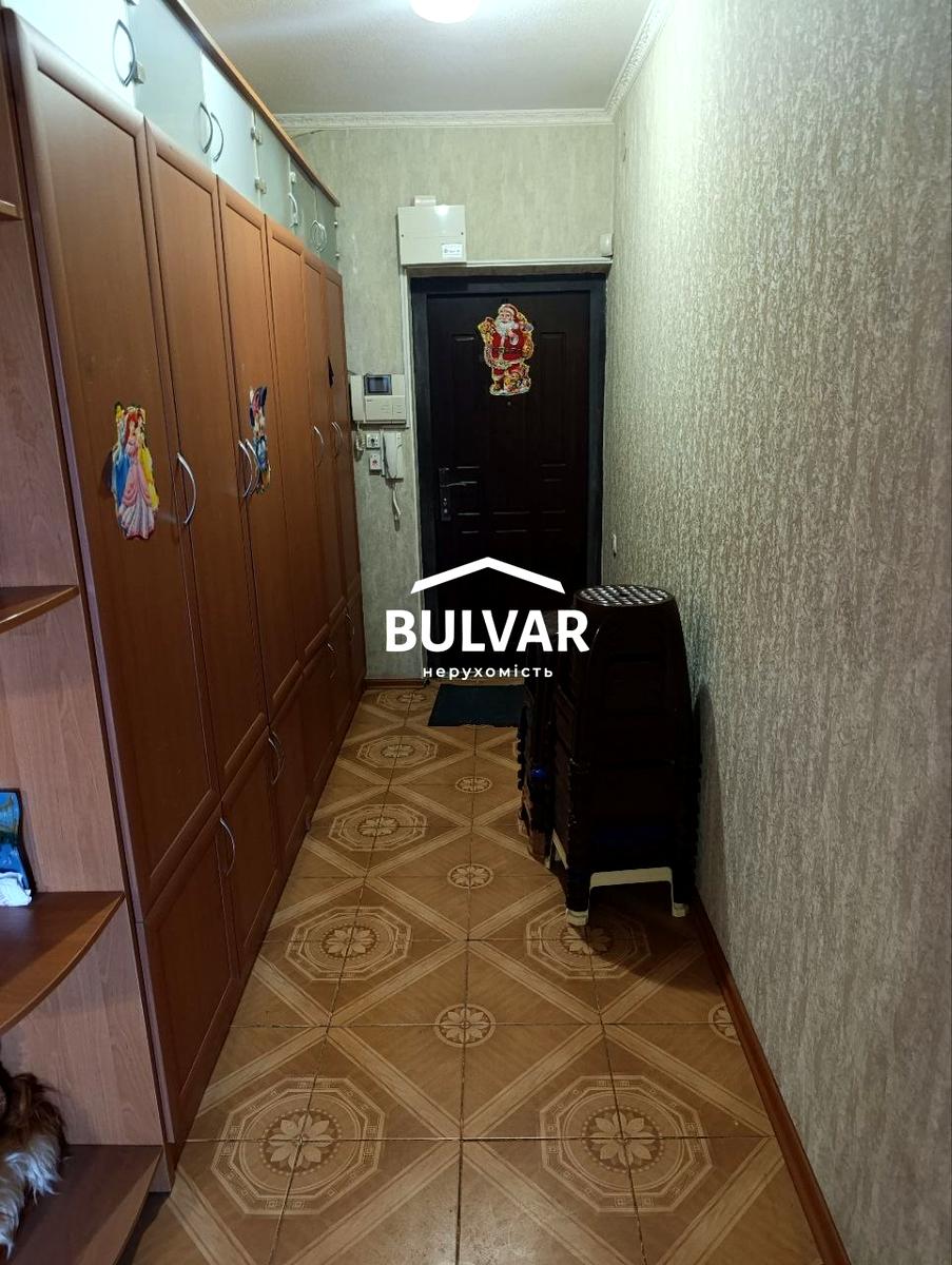 1864627285675715