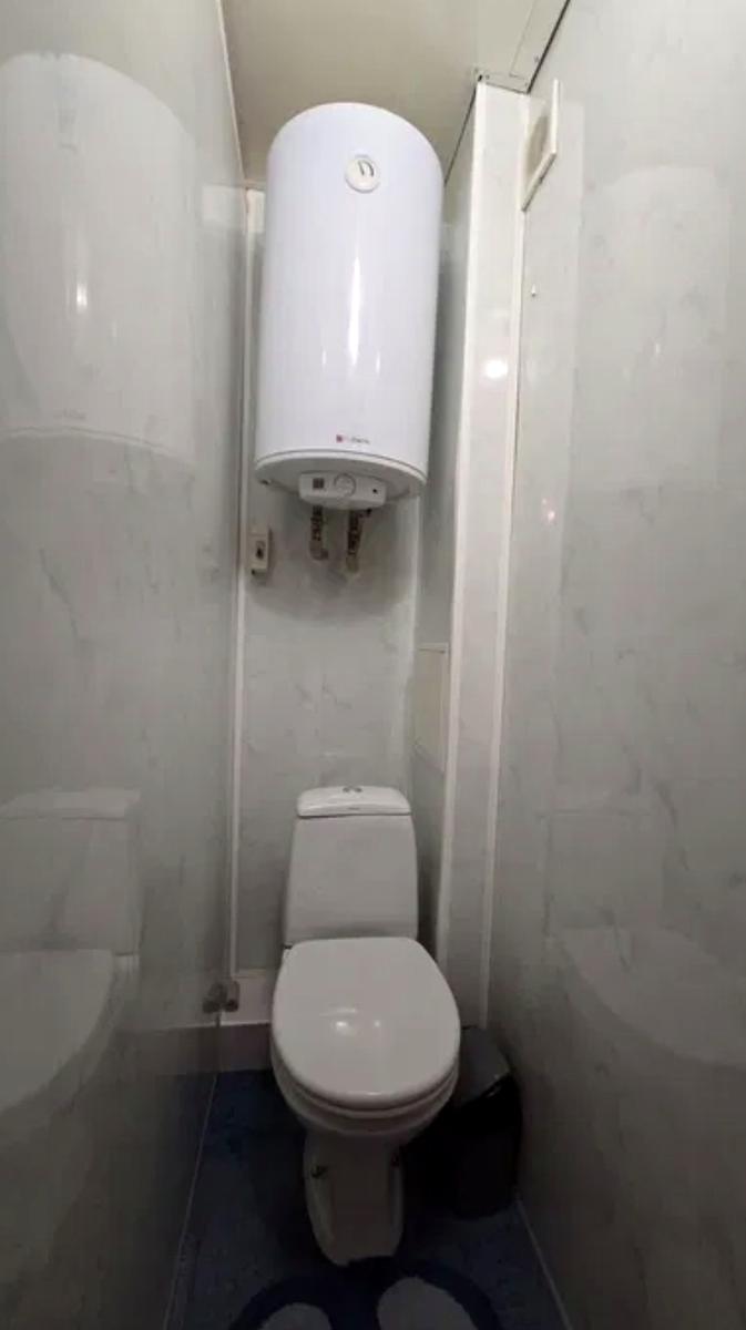 1864634464813627