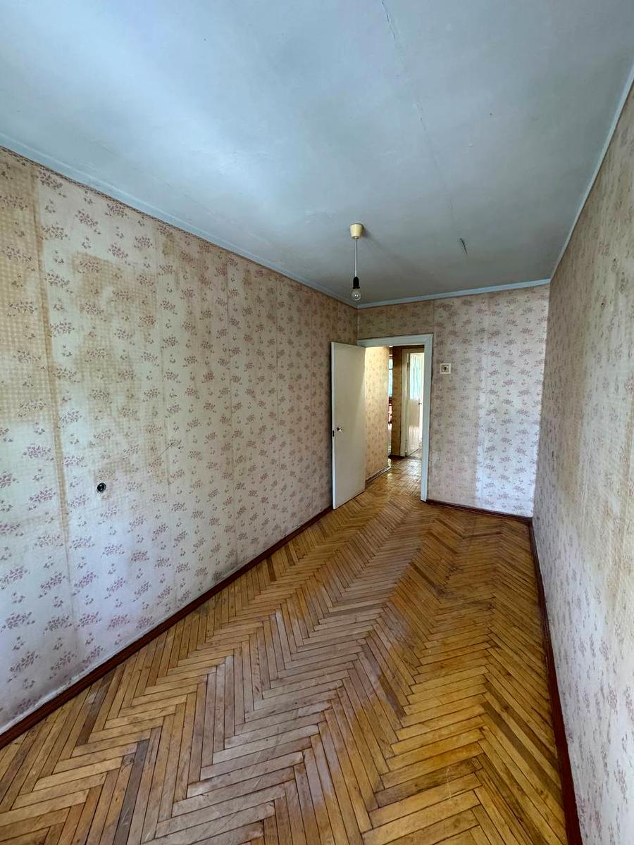 1864634789993271