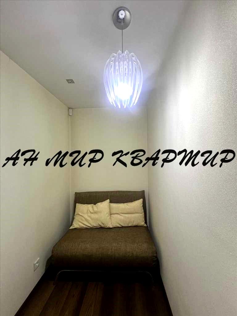 1864635207660994