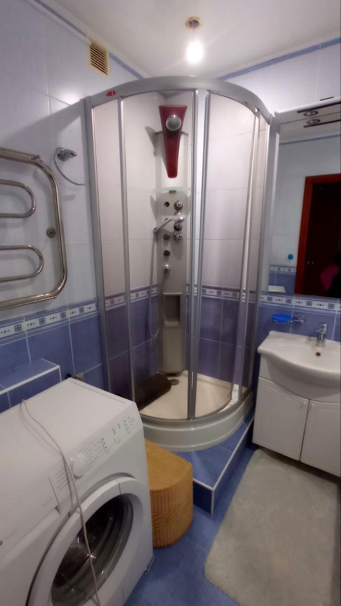 1864636274178484