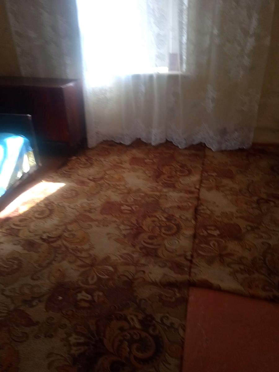 1864649937886324
