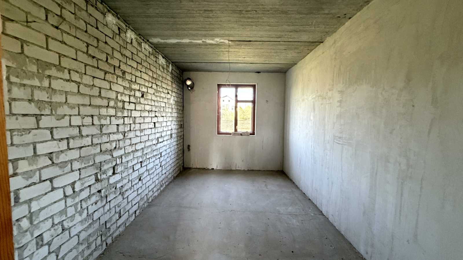 1864690794972742