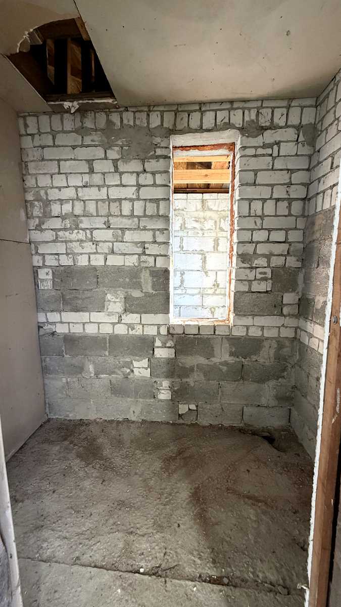 1864690816413336